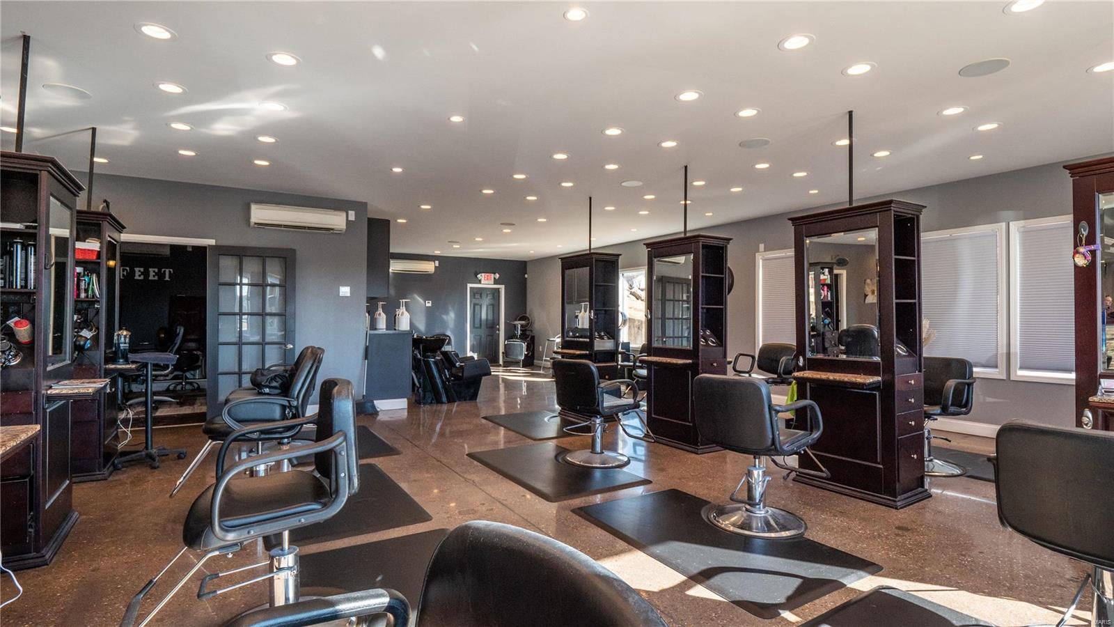 Tracts - Commercial Sale