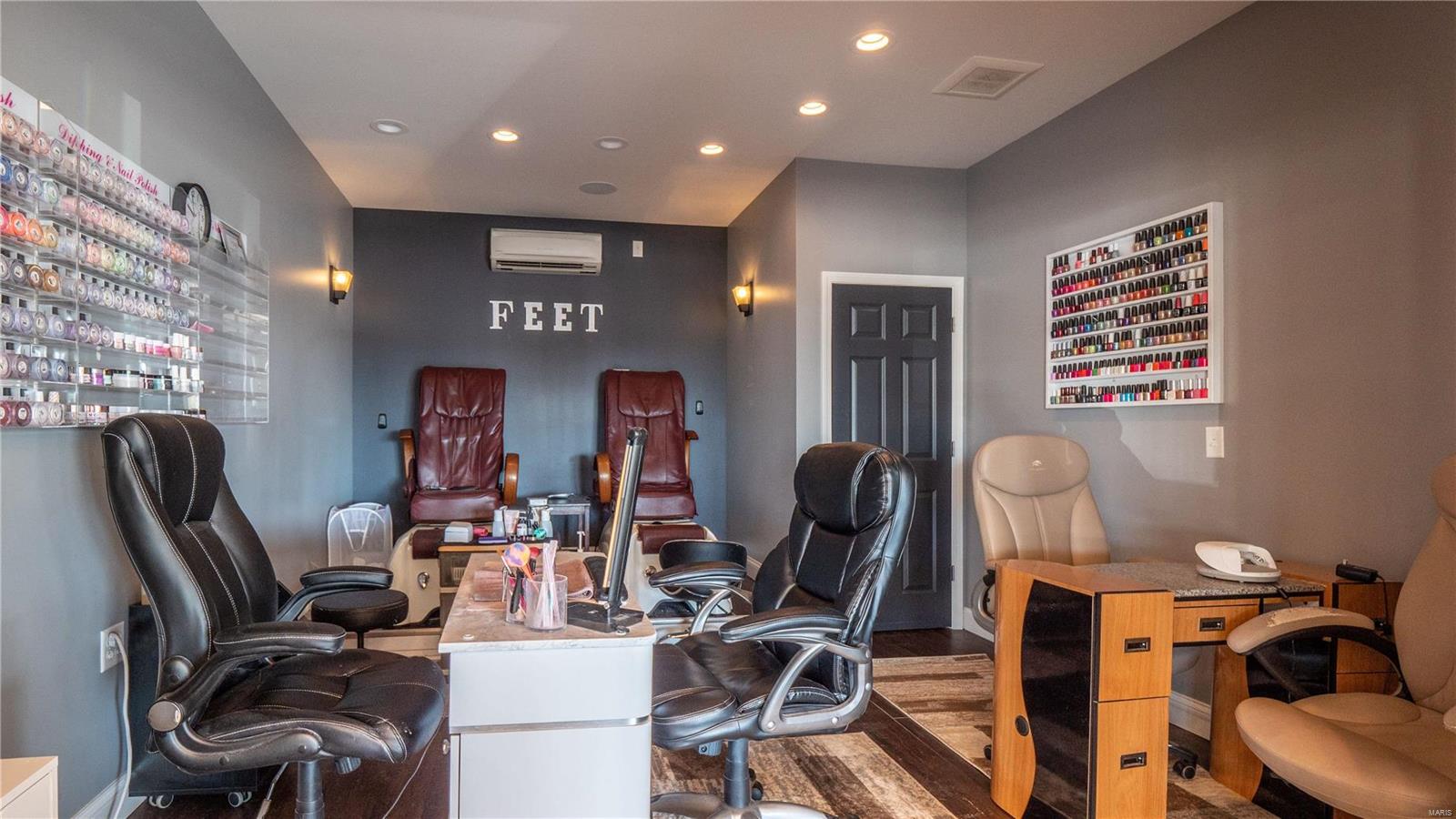 Tracts - Commercial Sale