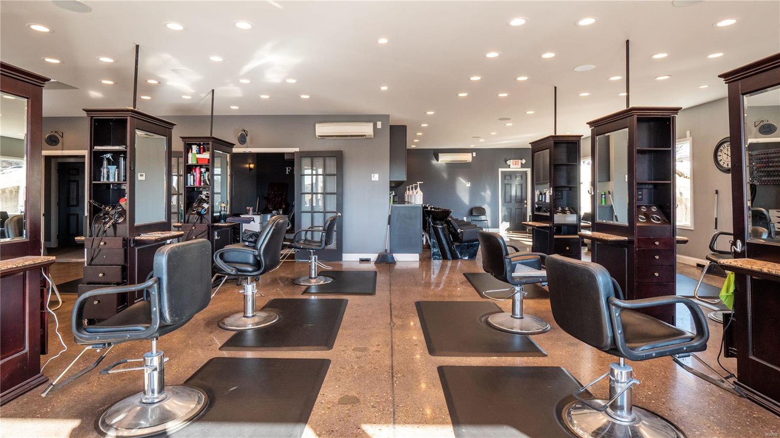 Tracts - Commercial Sale