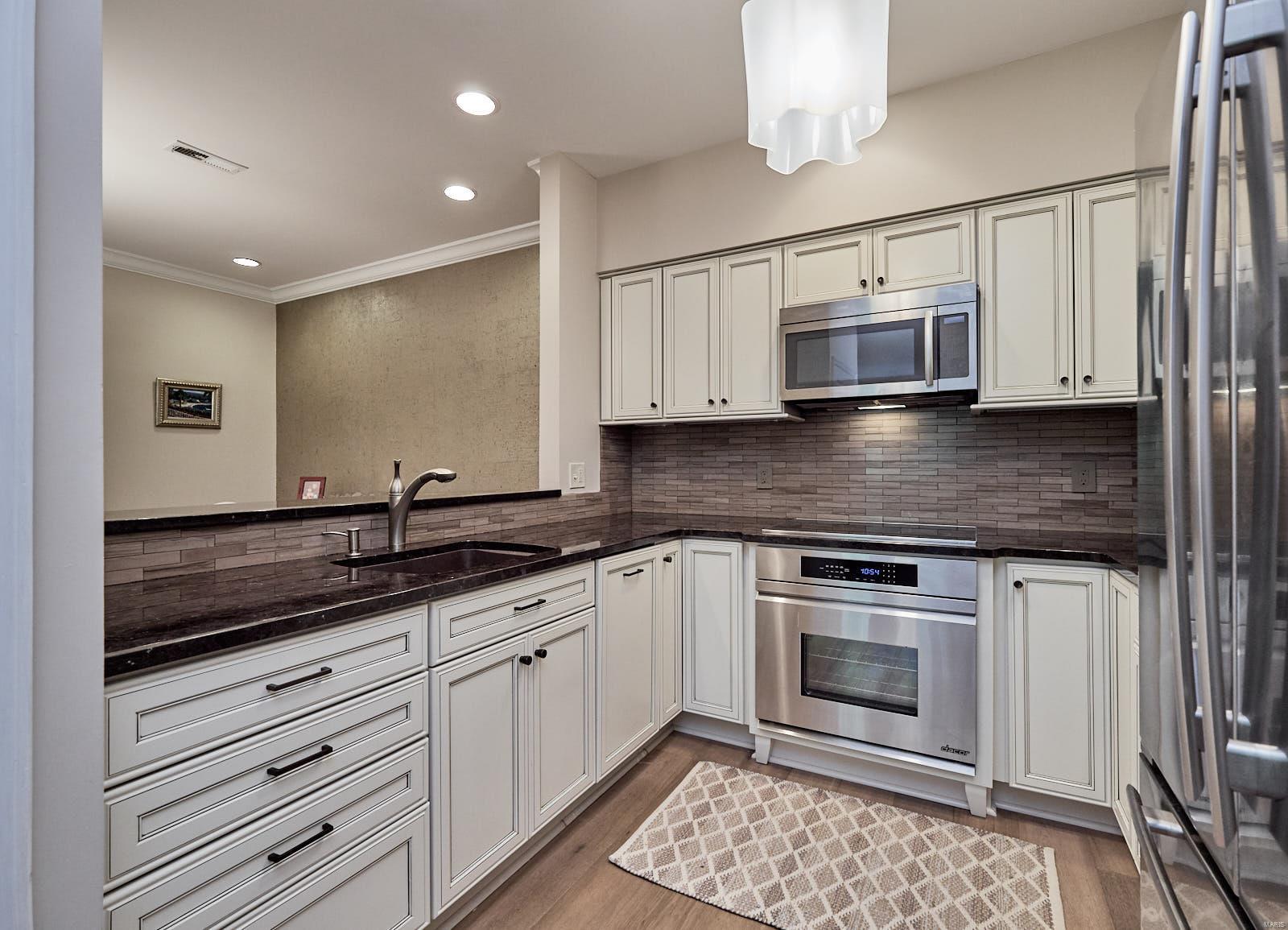 Oaks In Olde Towne Condo - Residential