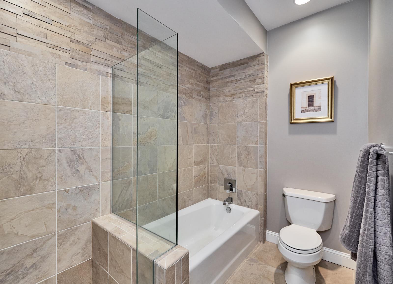 Oaks In Olde Towne Condo - Residential