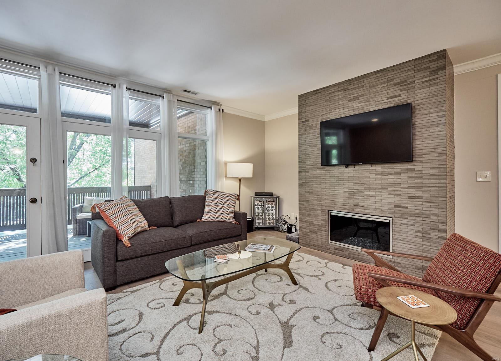 Oaks In Olde Towne Condo - Residential
