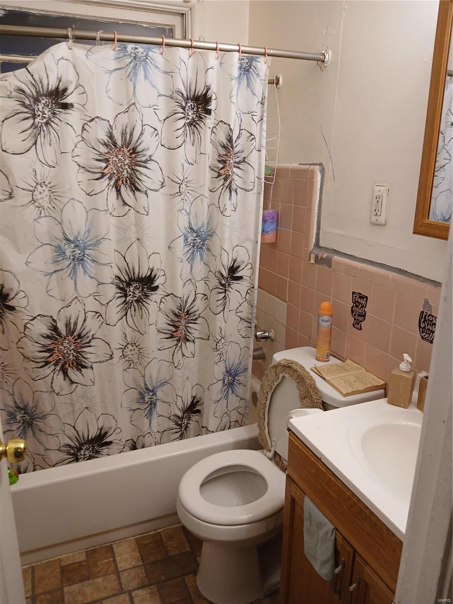 St Louis, Missouri 63135, United States, 3 Bedrooms Bedrooms, ,1 BathroomBathrooms,Residential,Active,24385