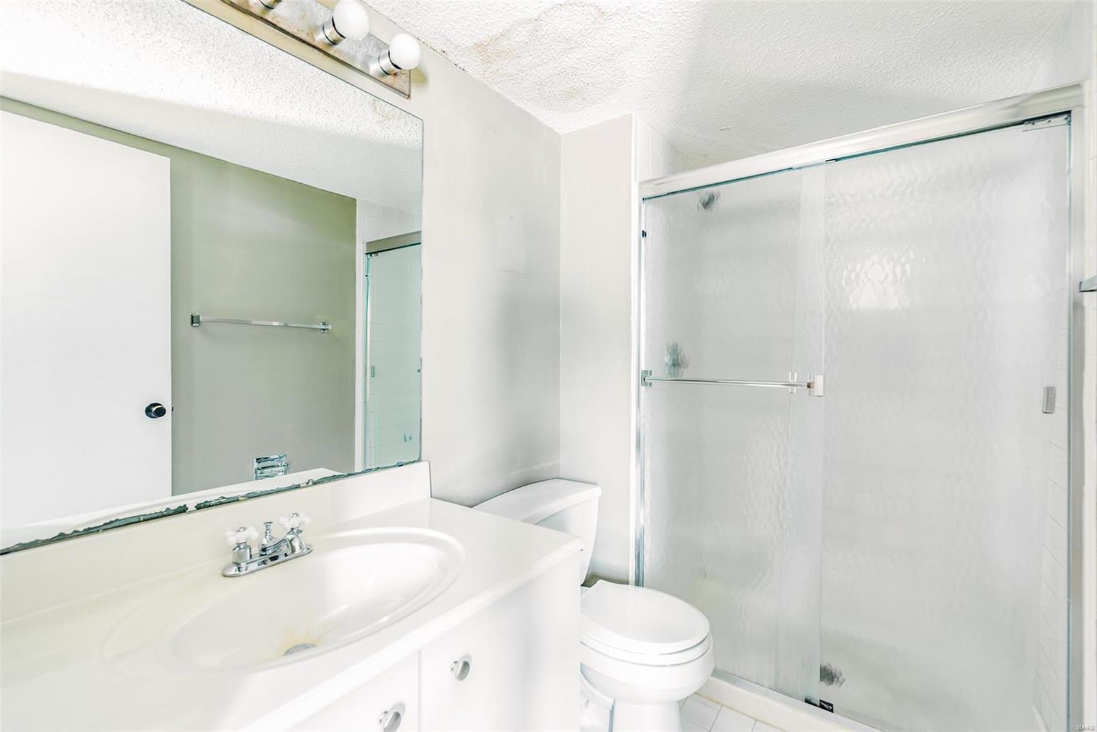 Beau Jardin Twnhms A Condo - Residential