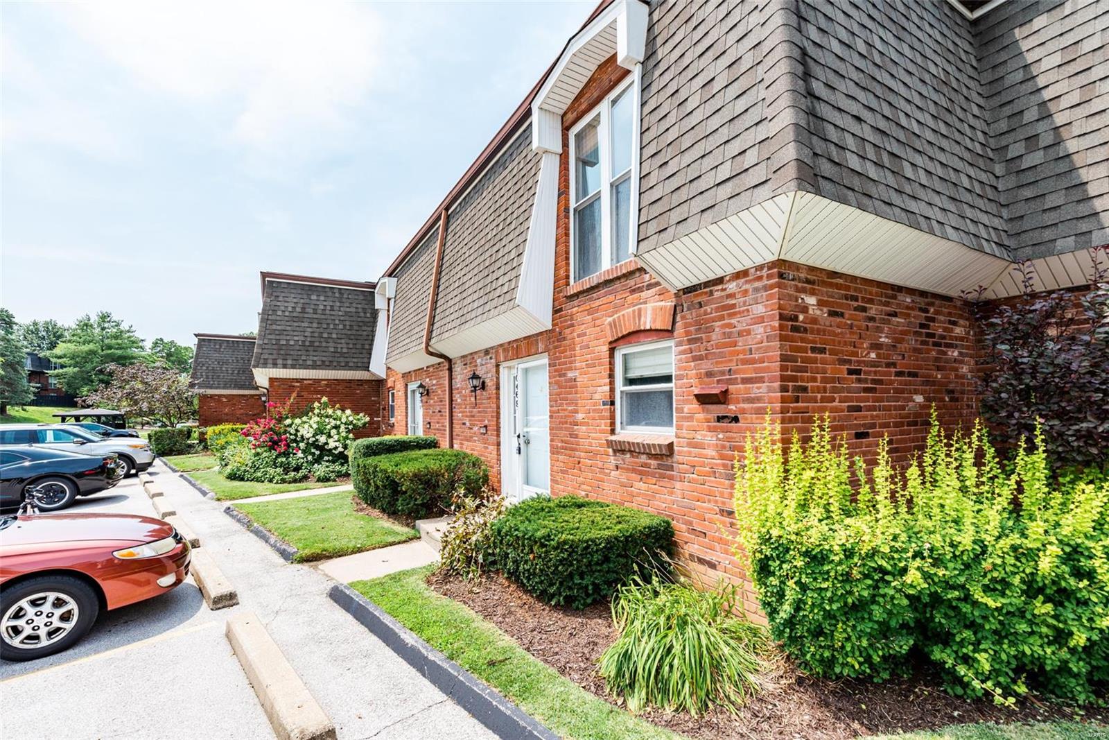 Beau Jardin Twnhms A Condo - Residential