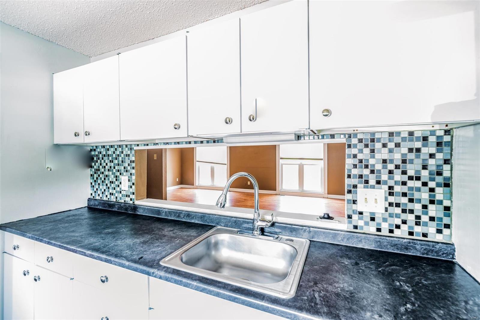 Beau Jardin Twnhms A Condo - Residential