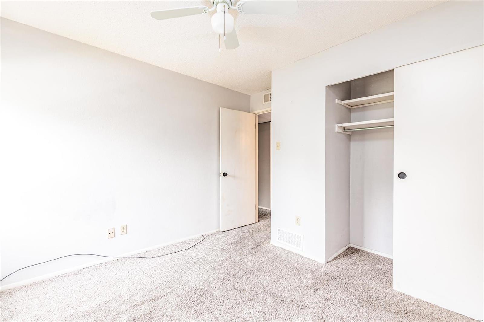 Beau Jardin Twnhms A Condo - Residential