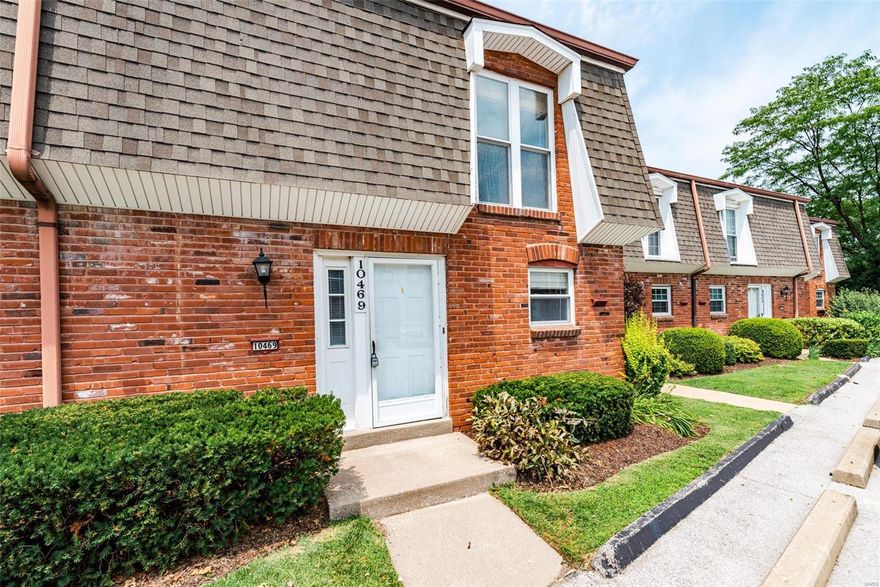 This fantastic townhome-style condo is looking for a new owner to call home! 3 bedrooms, 2.5 bathrooms, and nearly 2000 square feet of living space. Galley kitchen opens to the roomy living room and dining room. A full bathroom rounds out the main floor. Additional space for a family room, playroom, office - whatever you need - in the lower level. Half bath plus a built-in bar to stay. Upstairs find 3 bedrooms with spacious closets and an additional full bathroom. Outside is a fully fenced yard with a large deck to host BBQ's and more. Two designated parking spots directly in front of the unit plus additional guest parking is available. Private laundry. Located minutes from highways, restaurants, and shopping in the award-winning Pattonville school district. Location: Ground Level, Interior Unit, Suburban