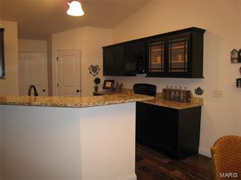 Falcons Crest - Residential