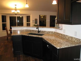 Falcons Crest - Residential
