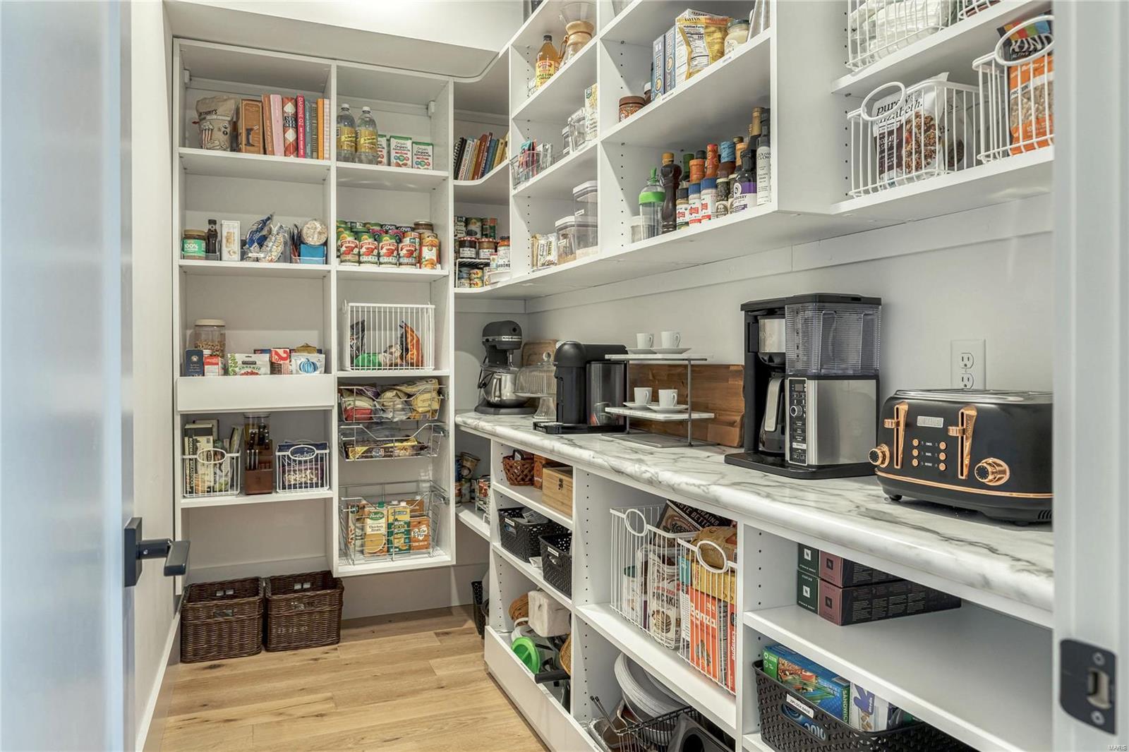 Ladue Meadows - Residential