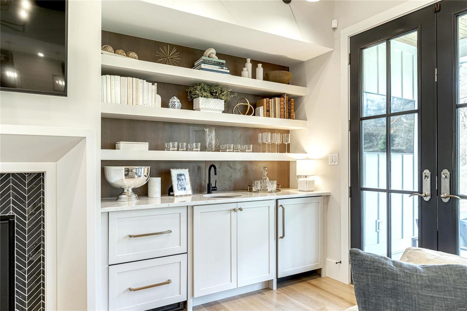 Ladue Meadows - Residential