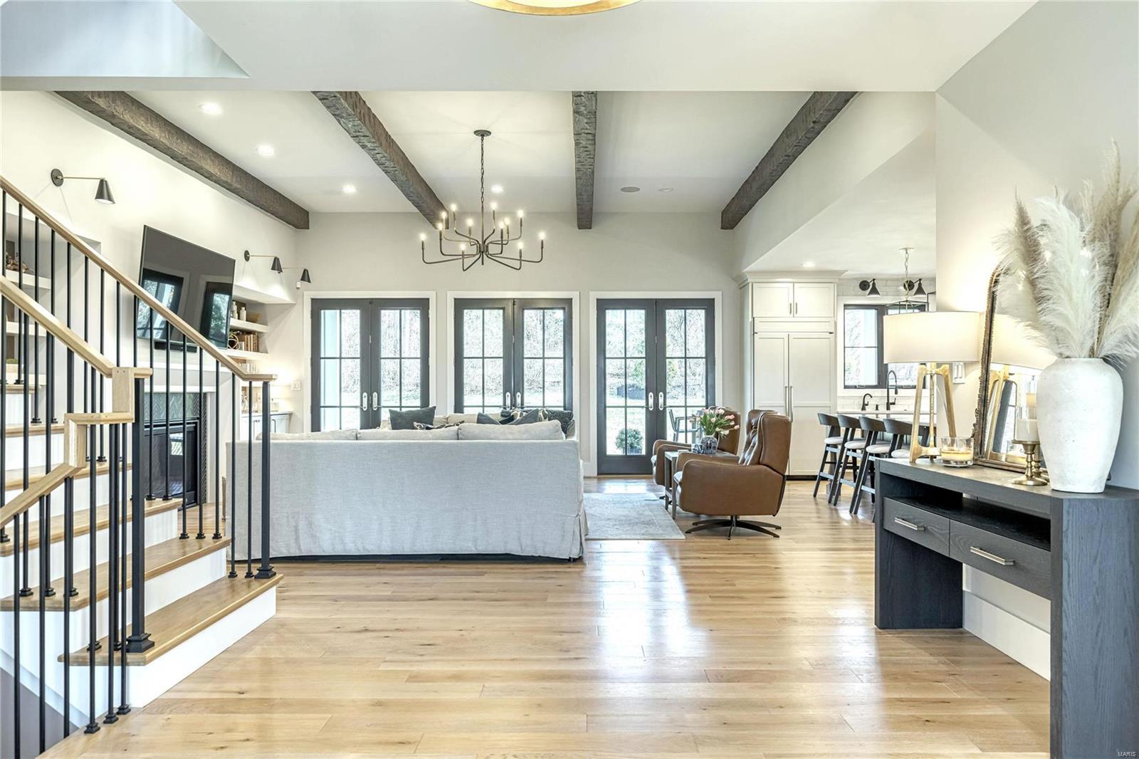 Ladue Meadows - Residential