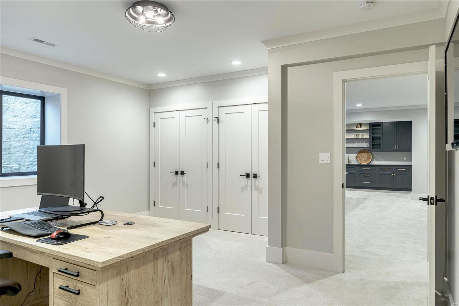 Ladue Meadows - Residential