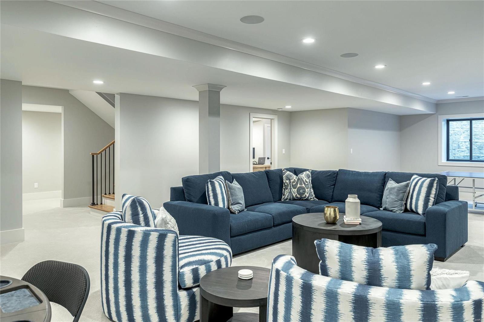 Ladue Meadows - Residential