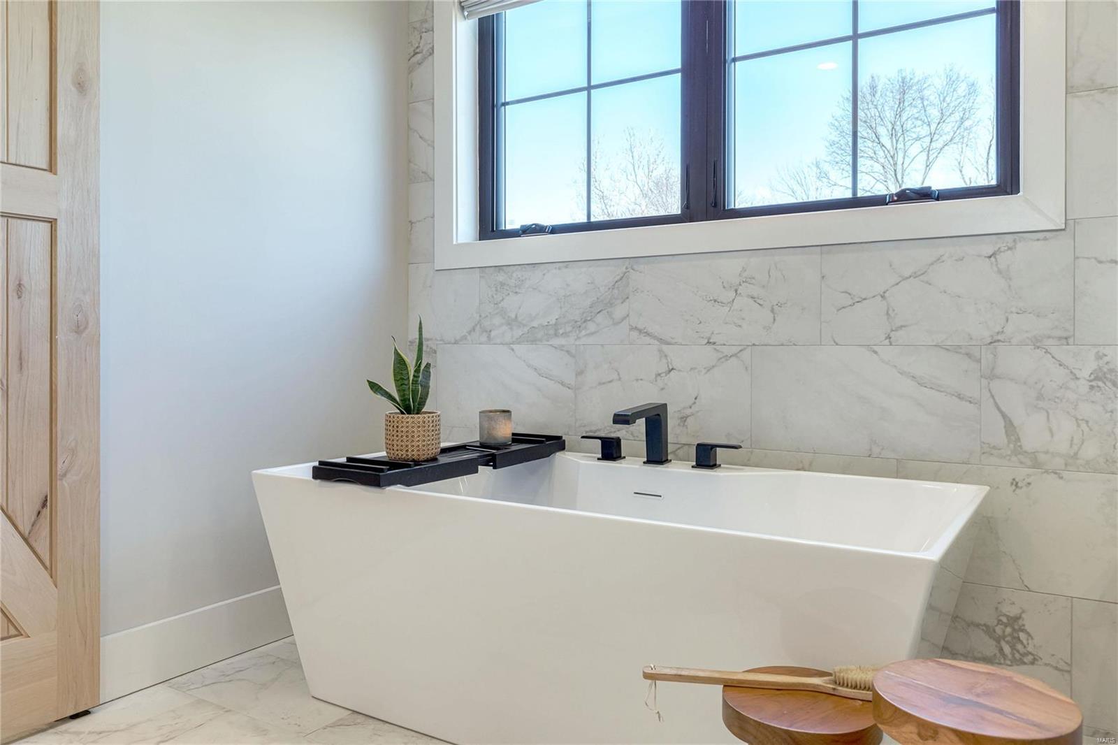 Ladue Meadows - Residential