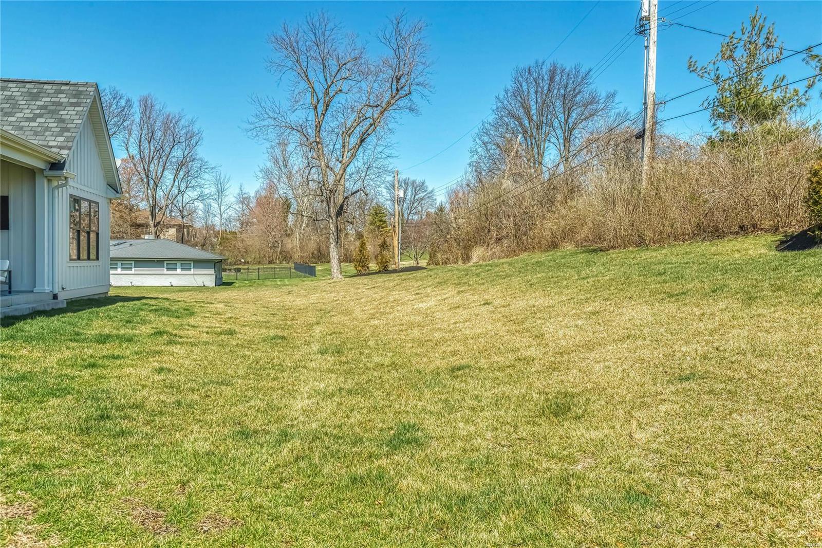 Ladue Meadows - Residential