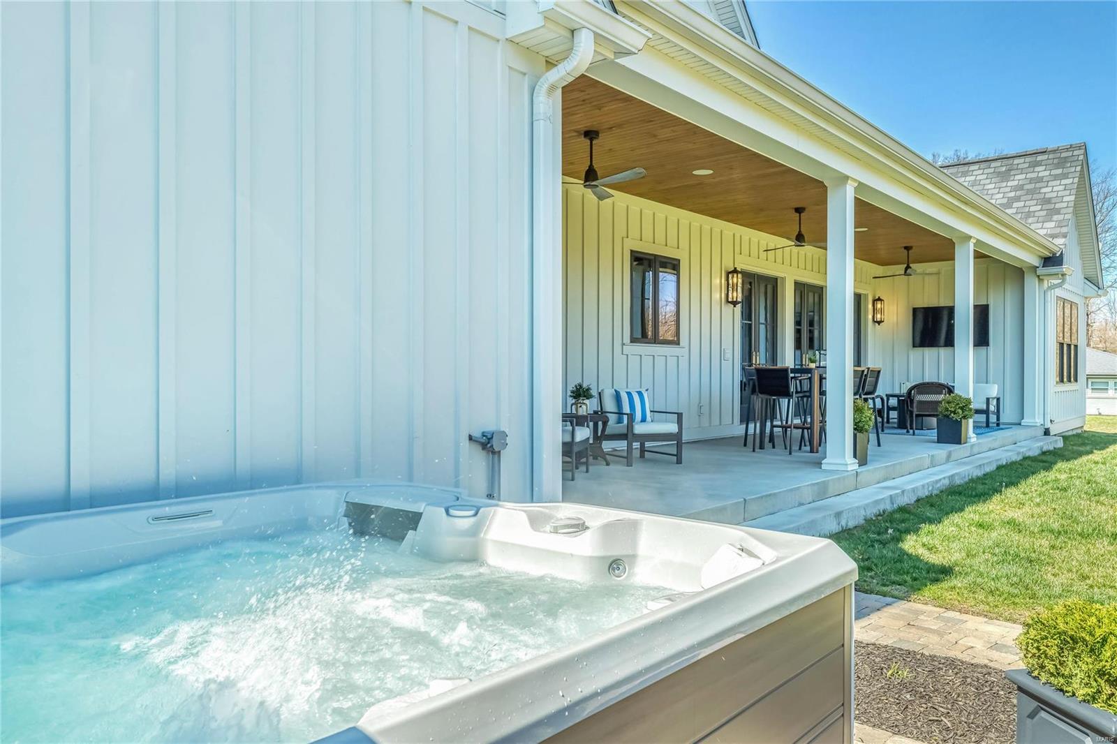 Ladue Meadows - Residential