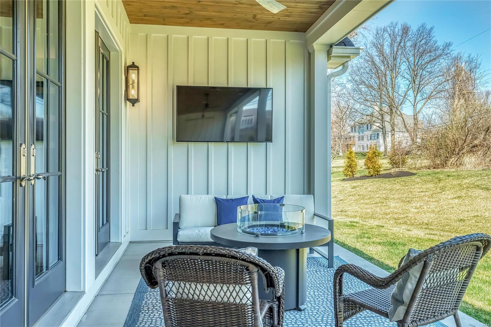 Ladue Meadows - Residential