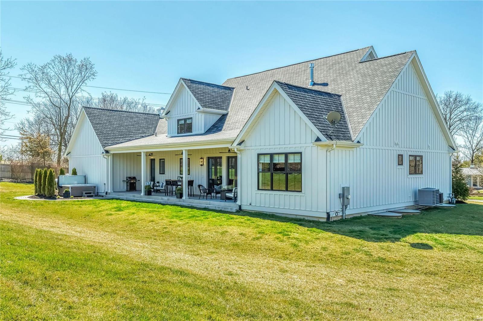 Ladue Meadows - Residential