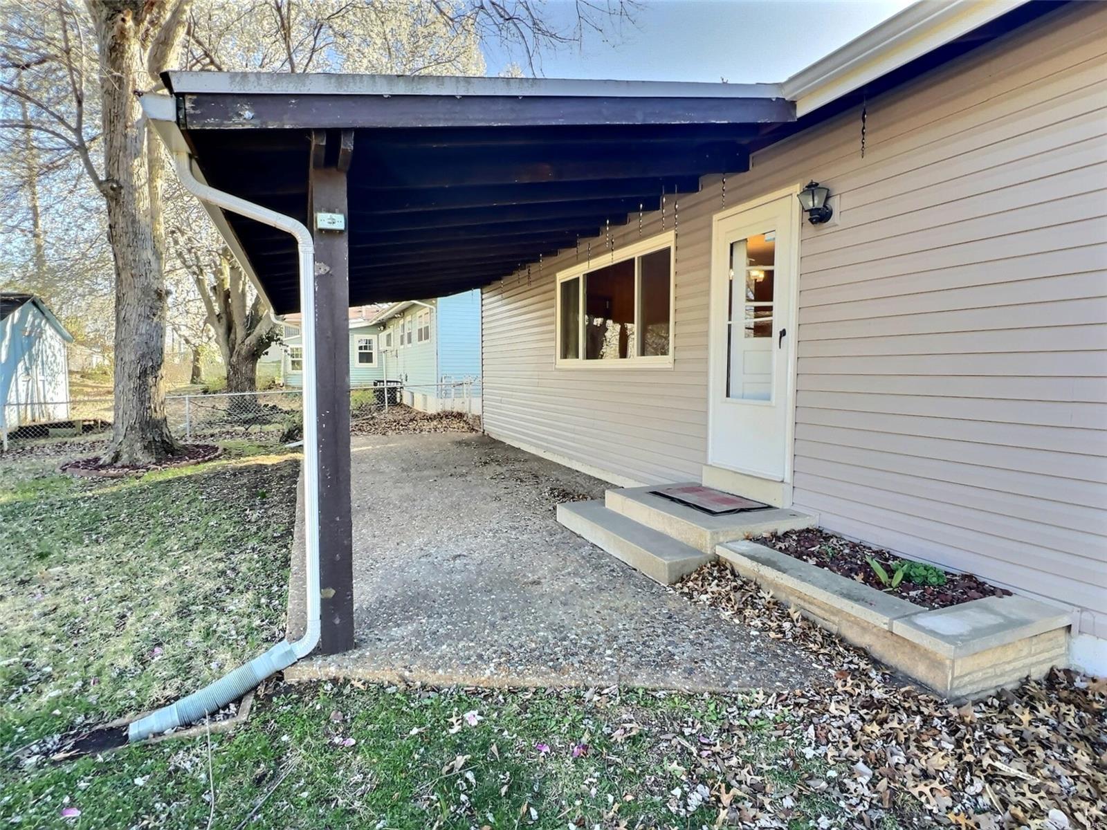 St Louis, Missouri 63137, United States, 3 Bedrooms Bedrooms, ,2 BathroomsBathrooms,Residential,Pending,91385