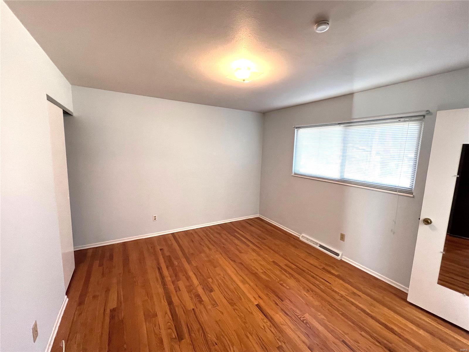 St Louis, Missouri 63137, United States, 3 Bedrooms Bedrooms, ,2 BathroomsBathrooms,Residential,Pending,91385