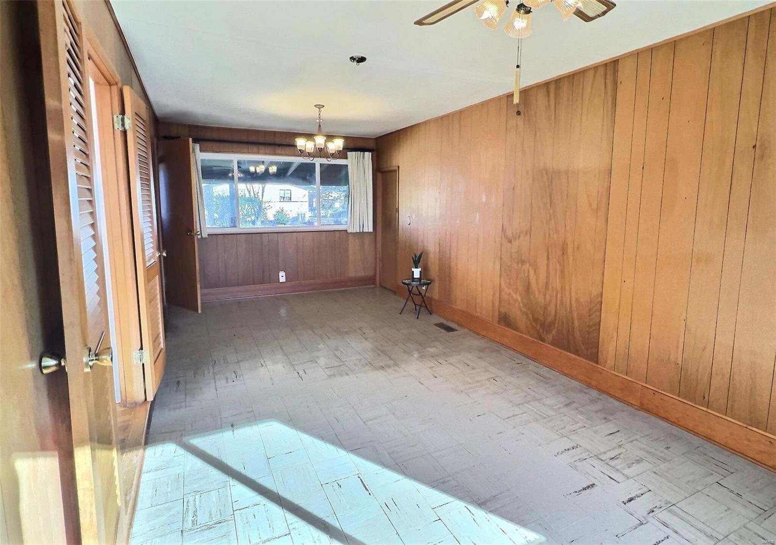 St Louis, Missouri 63137, United States, 3 Bedrooms Bedrooms, ,2 BathroomsBathrooms,Residential,Pending,91385