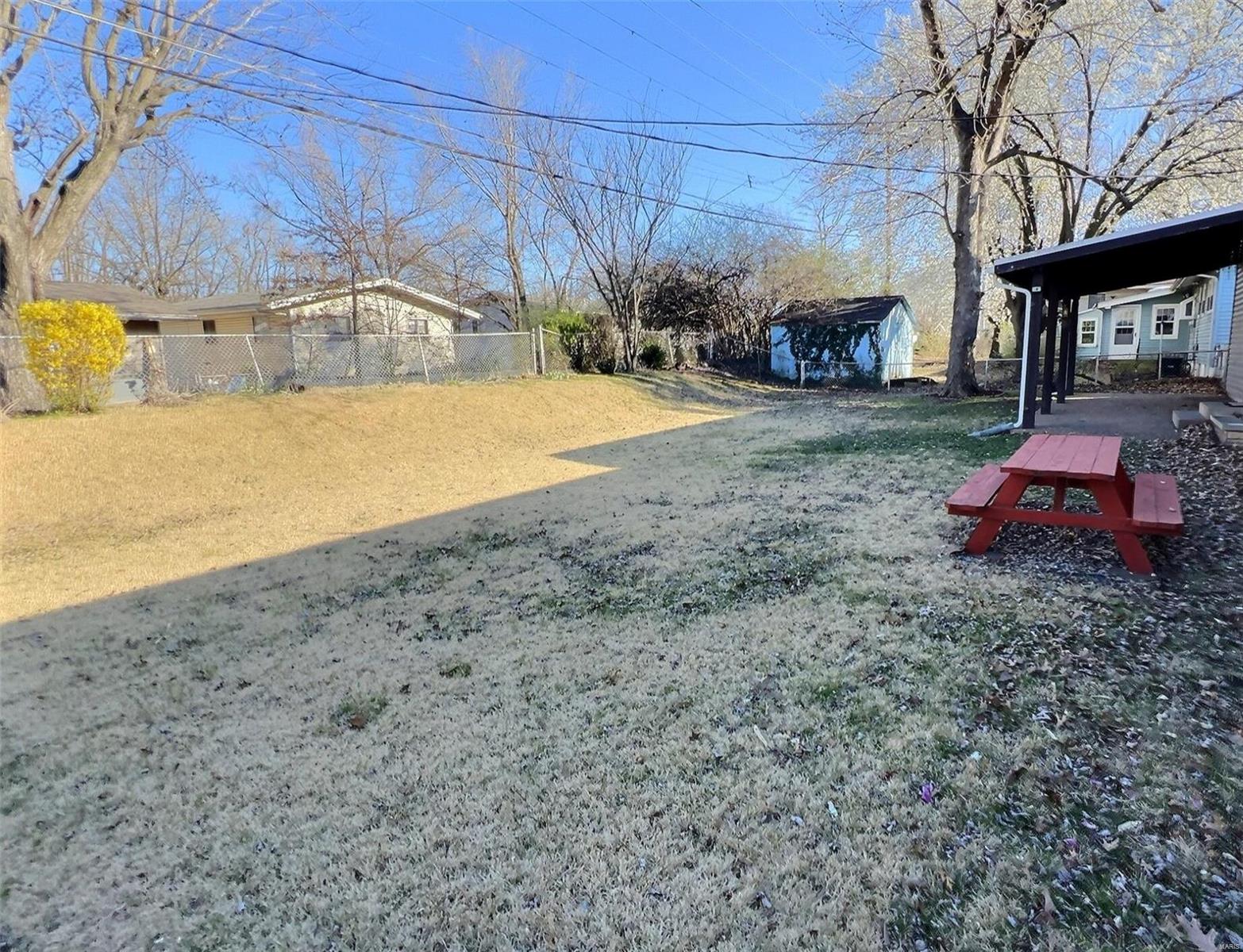 St Louis, Missouri 63137, United States, 3 Bedrooms Bedrooms, ,2 BathroomsBathrooms,Residential,Pending,91385