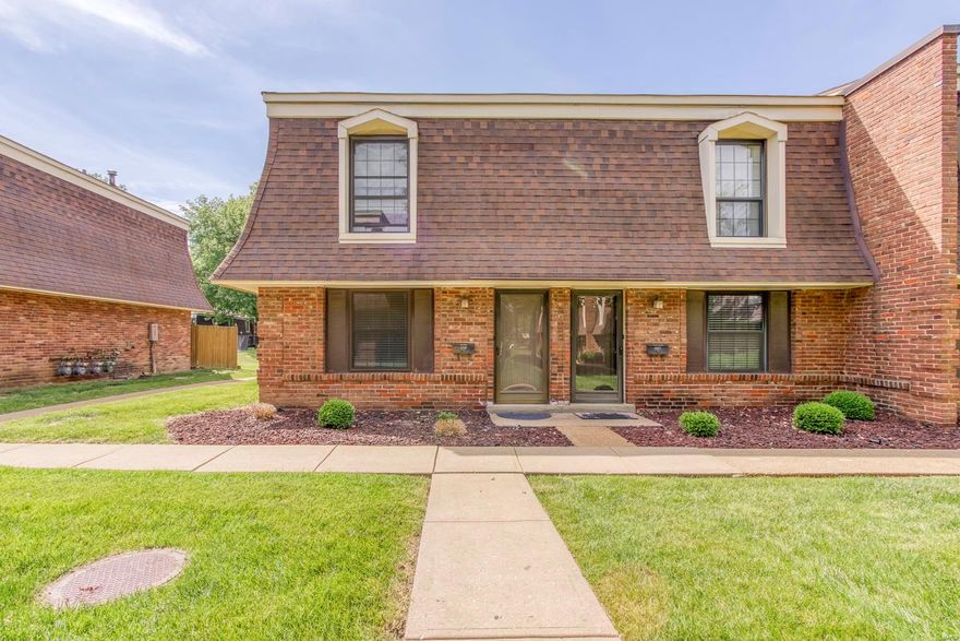 Adorable 2 Story Townhouse! Upper Level has 2 large bedrooms suites & full bath. Main level has large Kitchen & Dining Room with sliding glass door to private patio leading to the assigned parking in rear. Kitchen has Maple raised panel cabinets. All black appliances. Enter front door to large open Great Room. Main Level also includes the Laundry Room & half bath. This home has been freshly painted & new carpet & new stove. Call agent to tour today! Location: End Unit