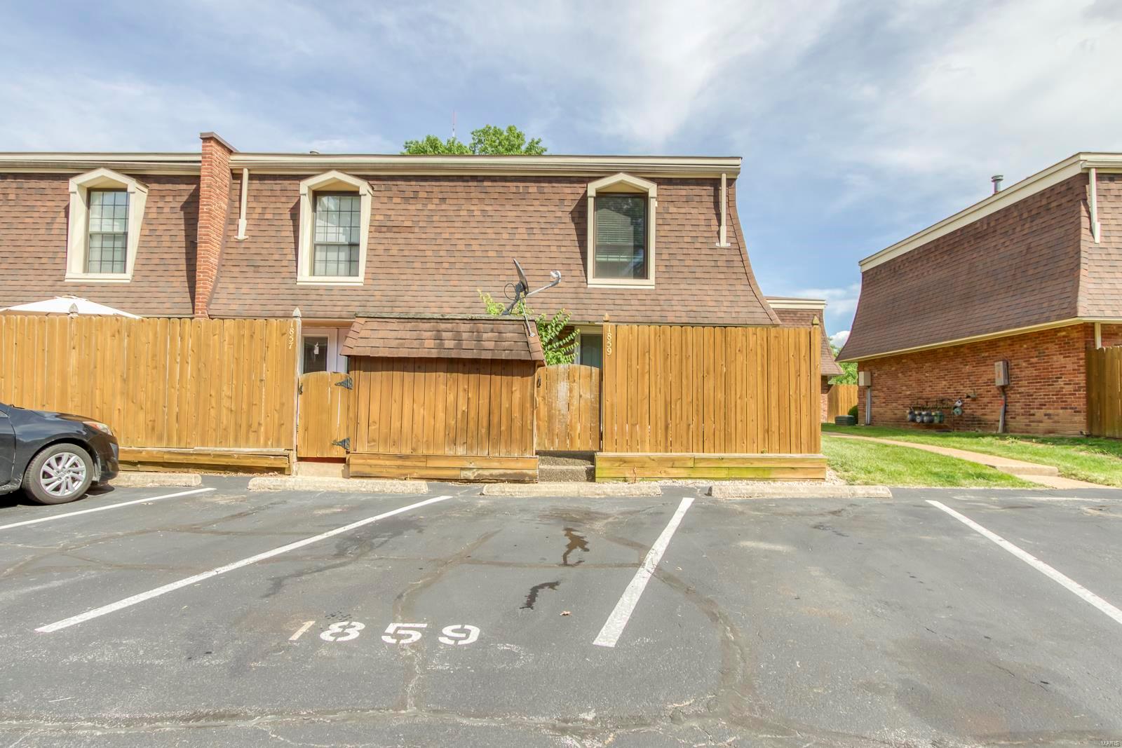 Monreale Condo - Residential