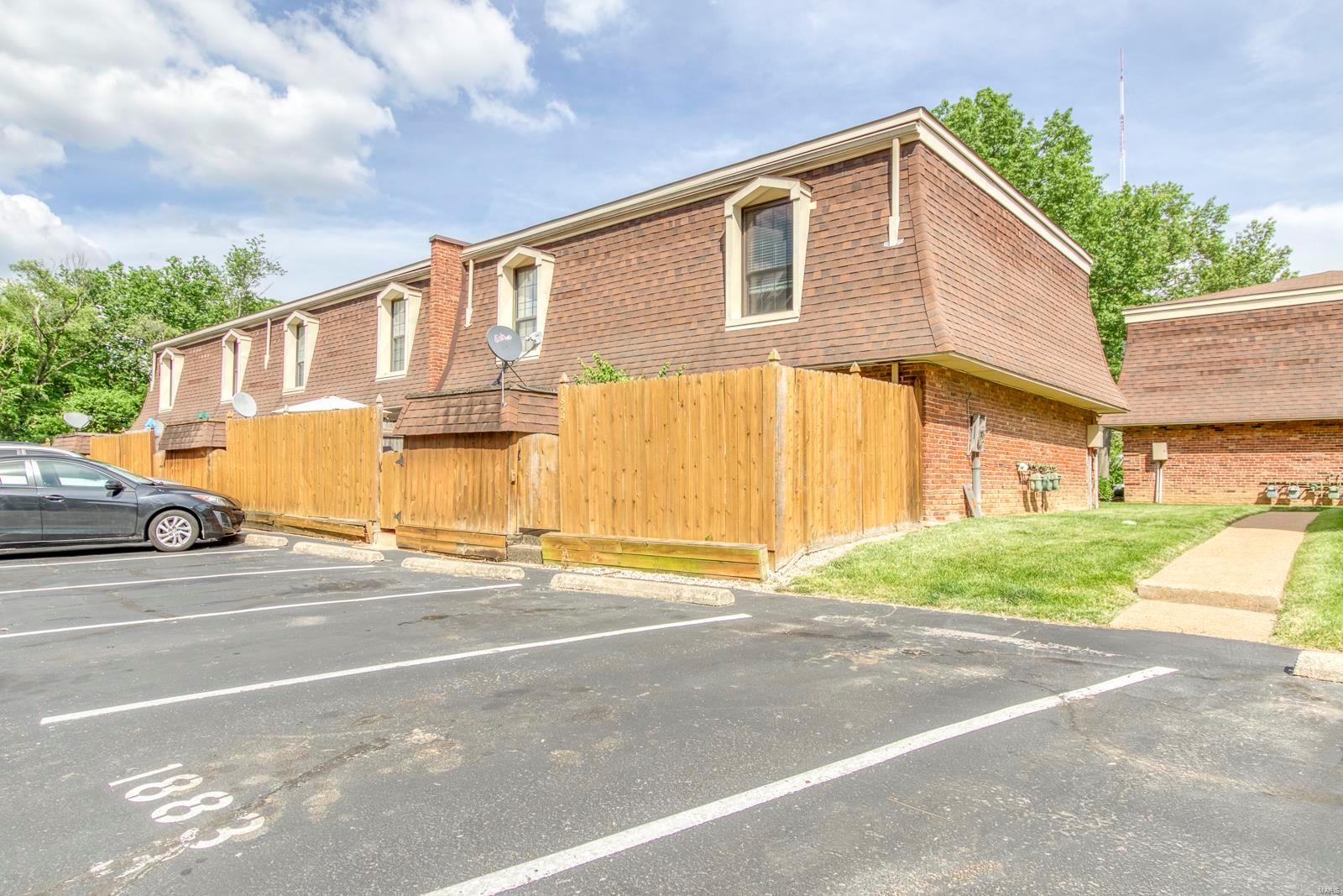 Monreale Condo - Residential