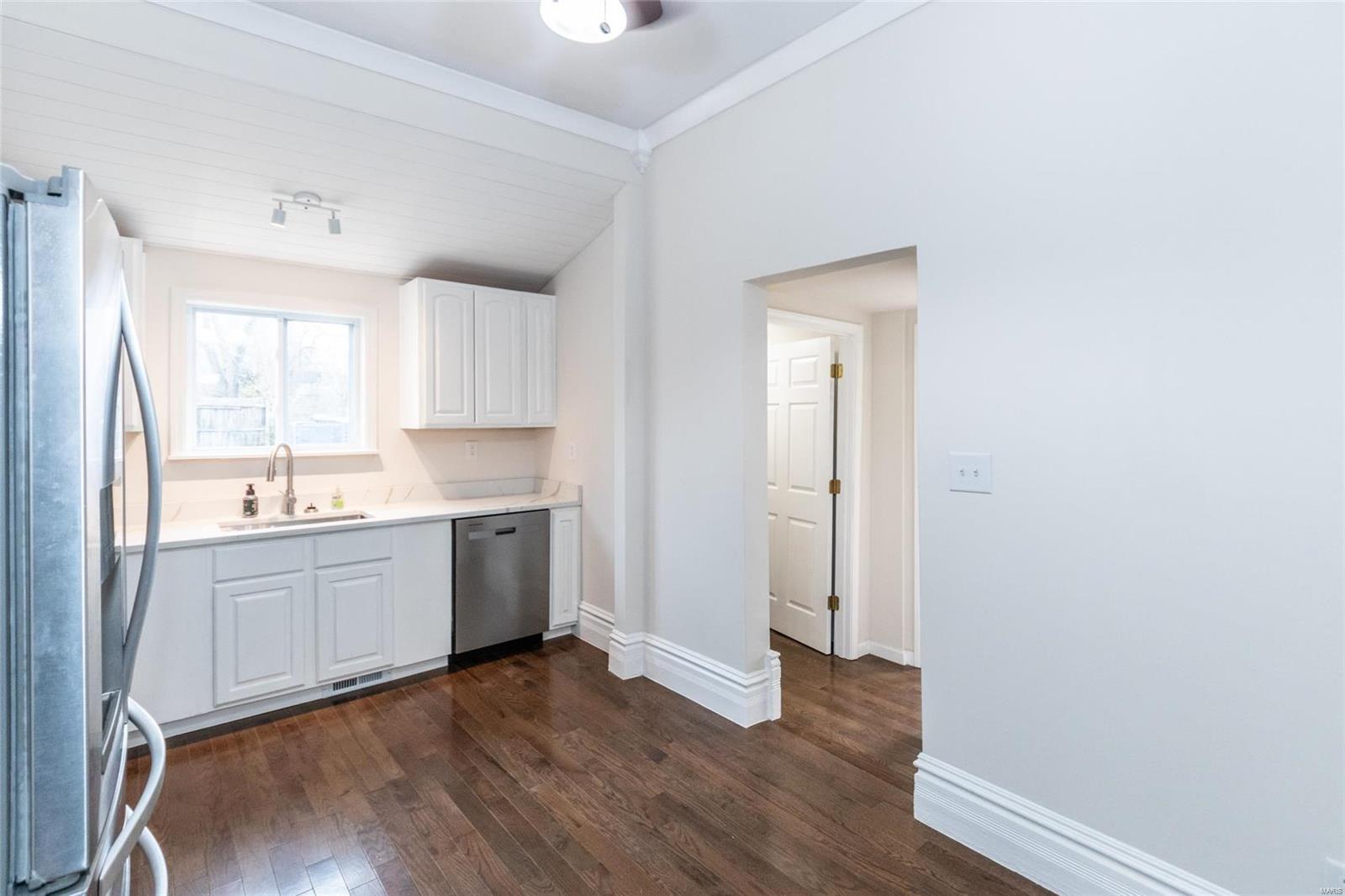 De Soto, Missouri 63020, United States, 4 Bedrooms Bedrooms, ,3 BathroomsBathrooms,Residential,Pending,23939