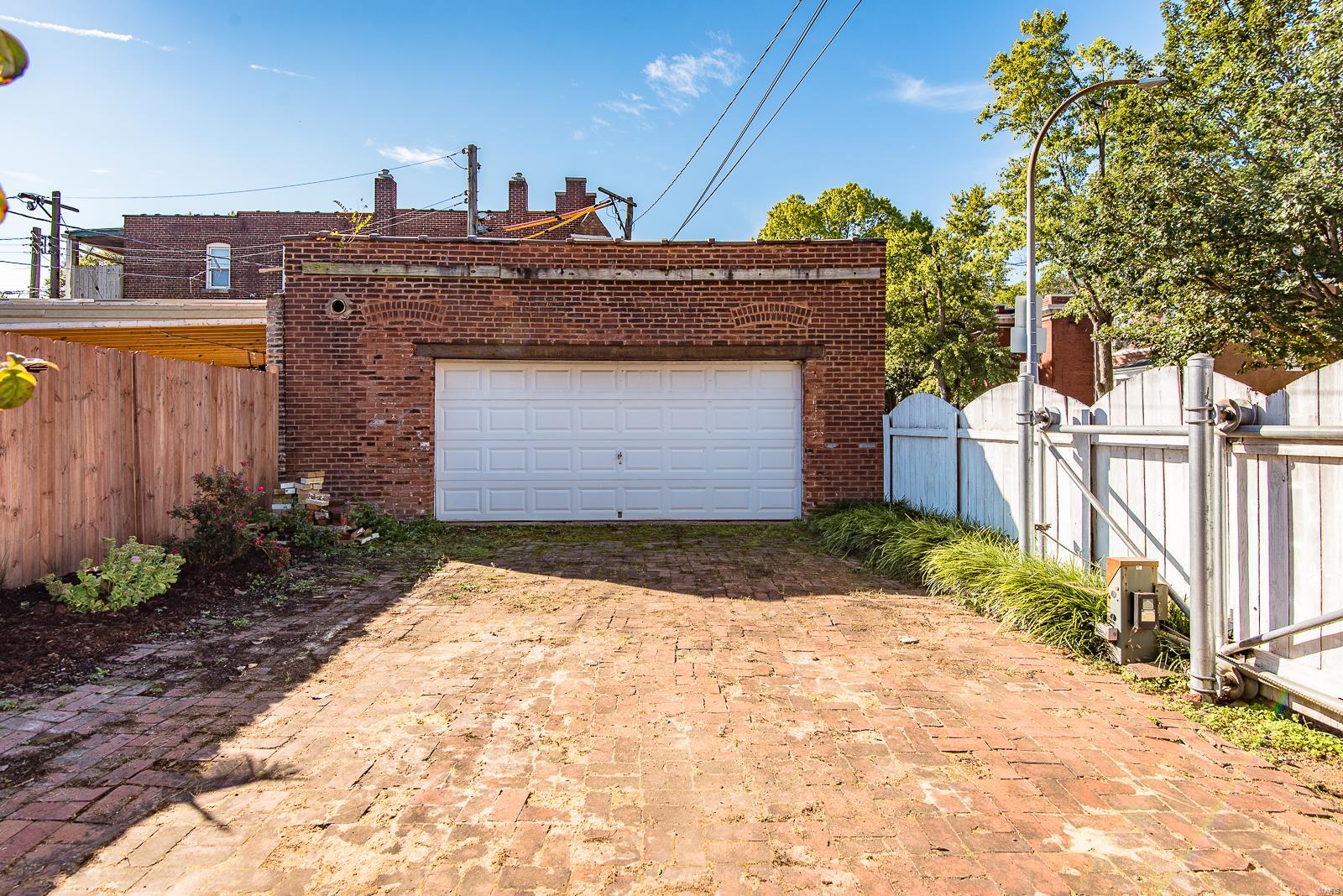 Scullins John - Residential