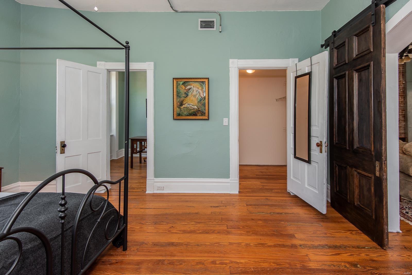 Scullins John - Residential