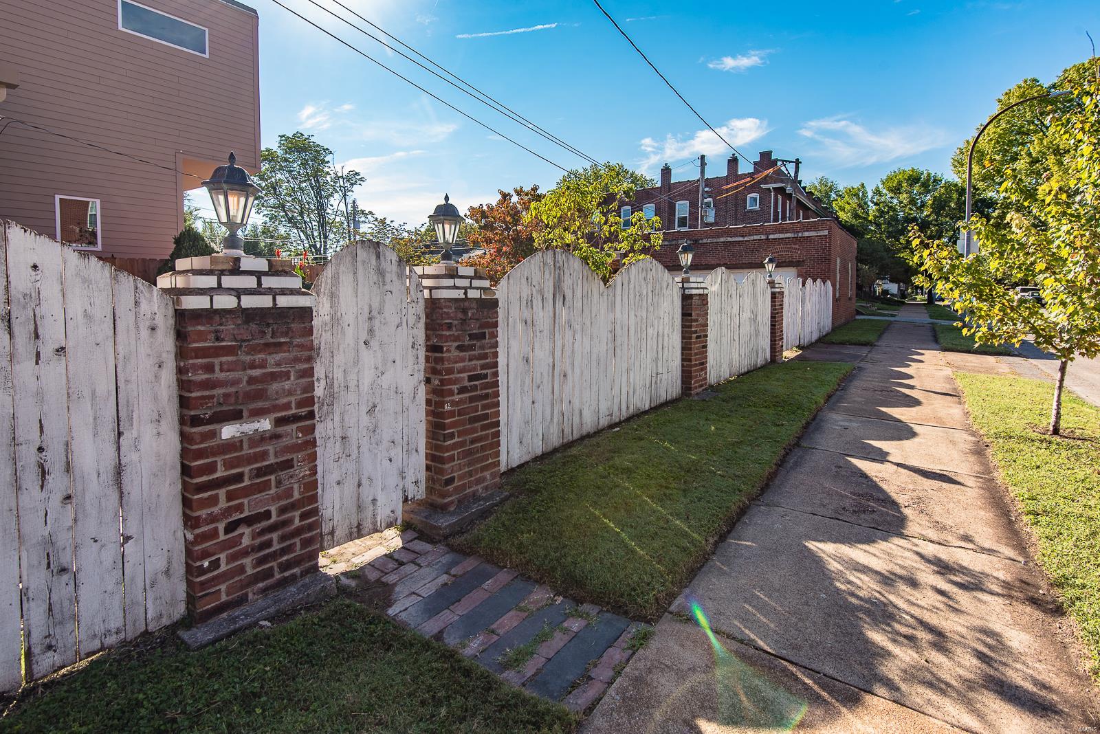 Scullins John - Residential