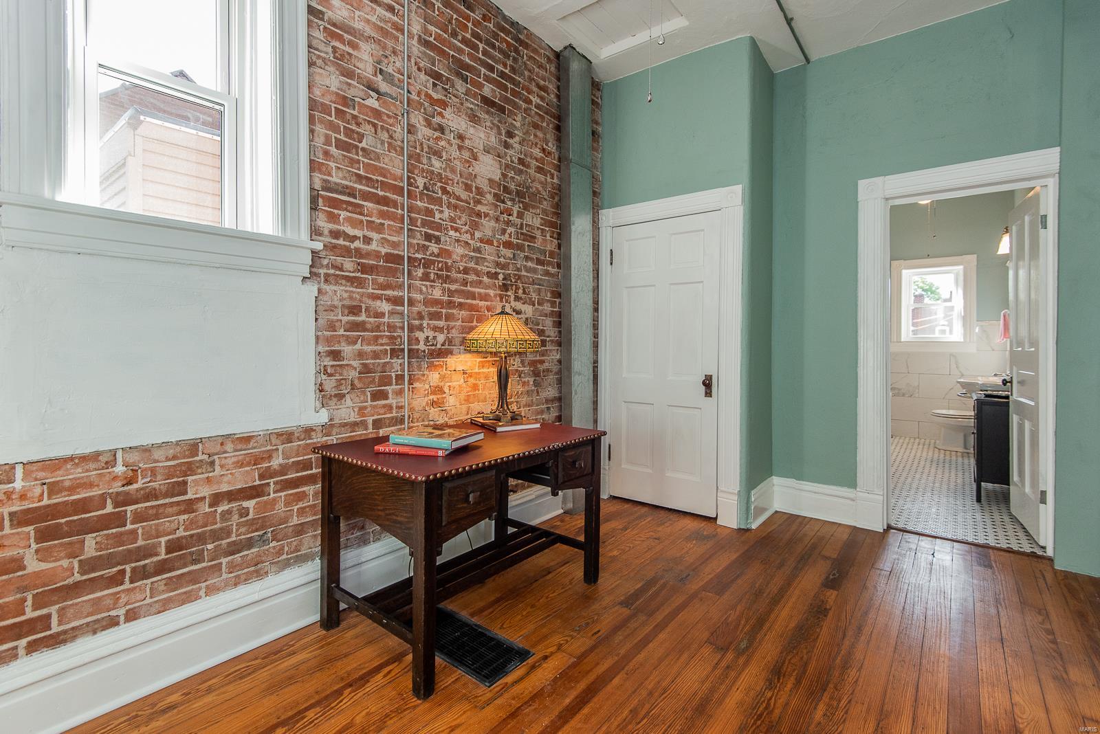 Scullins John - Residential