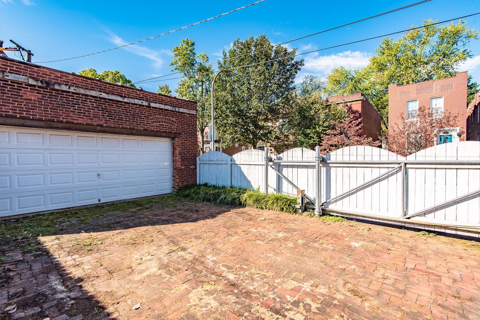 Scullins John - Residential