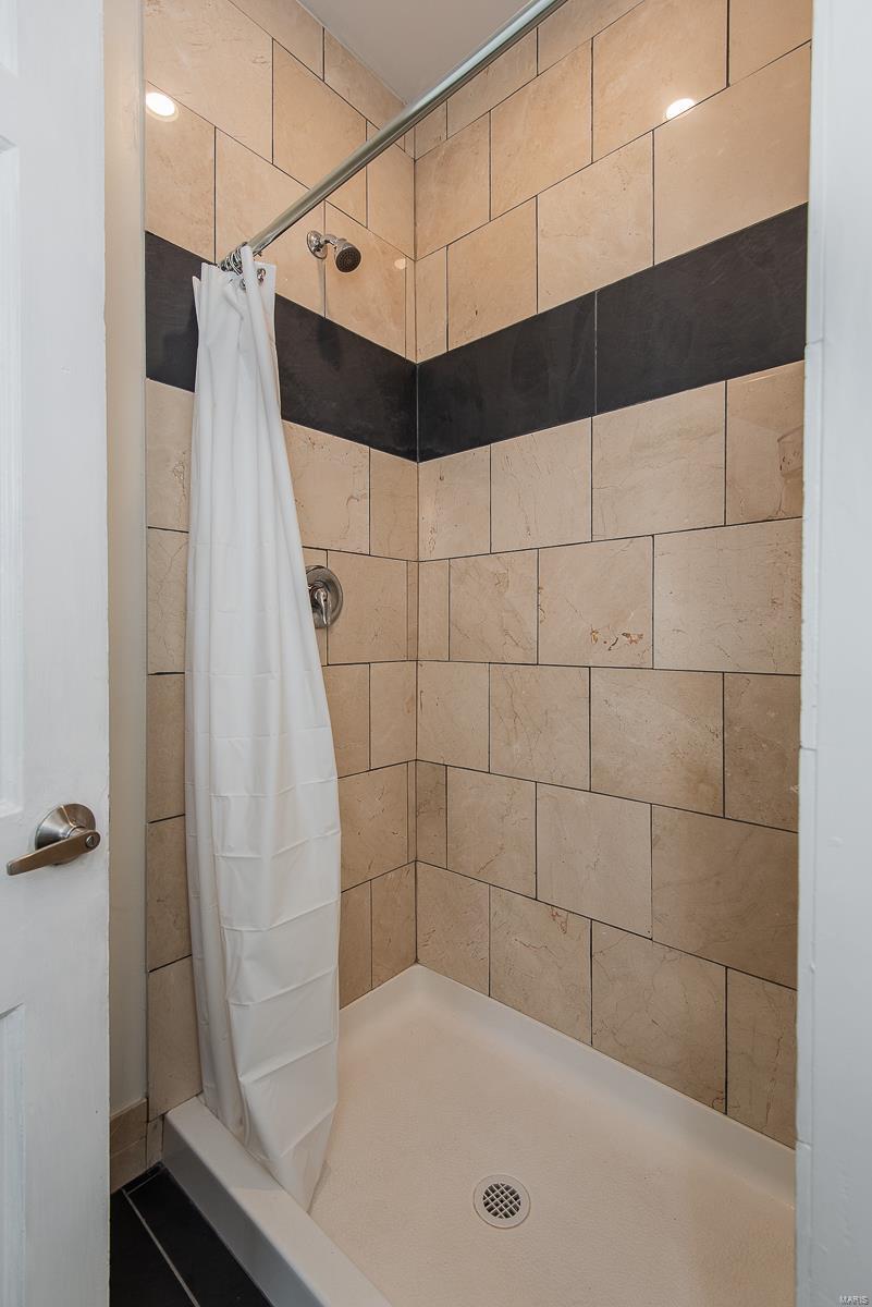 Scullins John - Residential