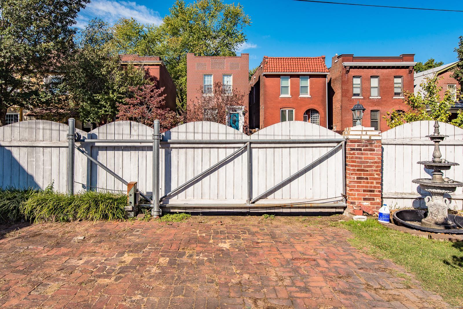 Scullins John - Residential