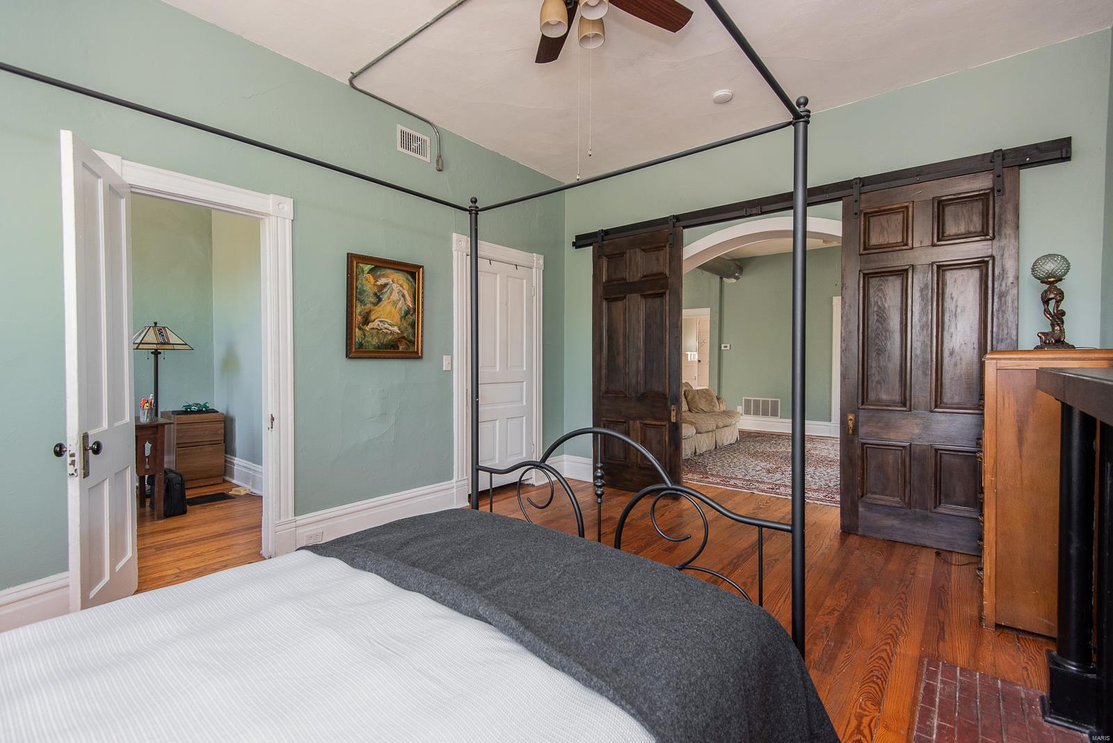 Scullins John - Residential