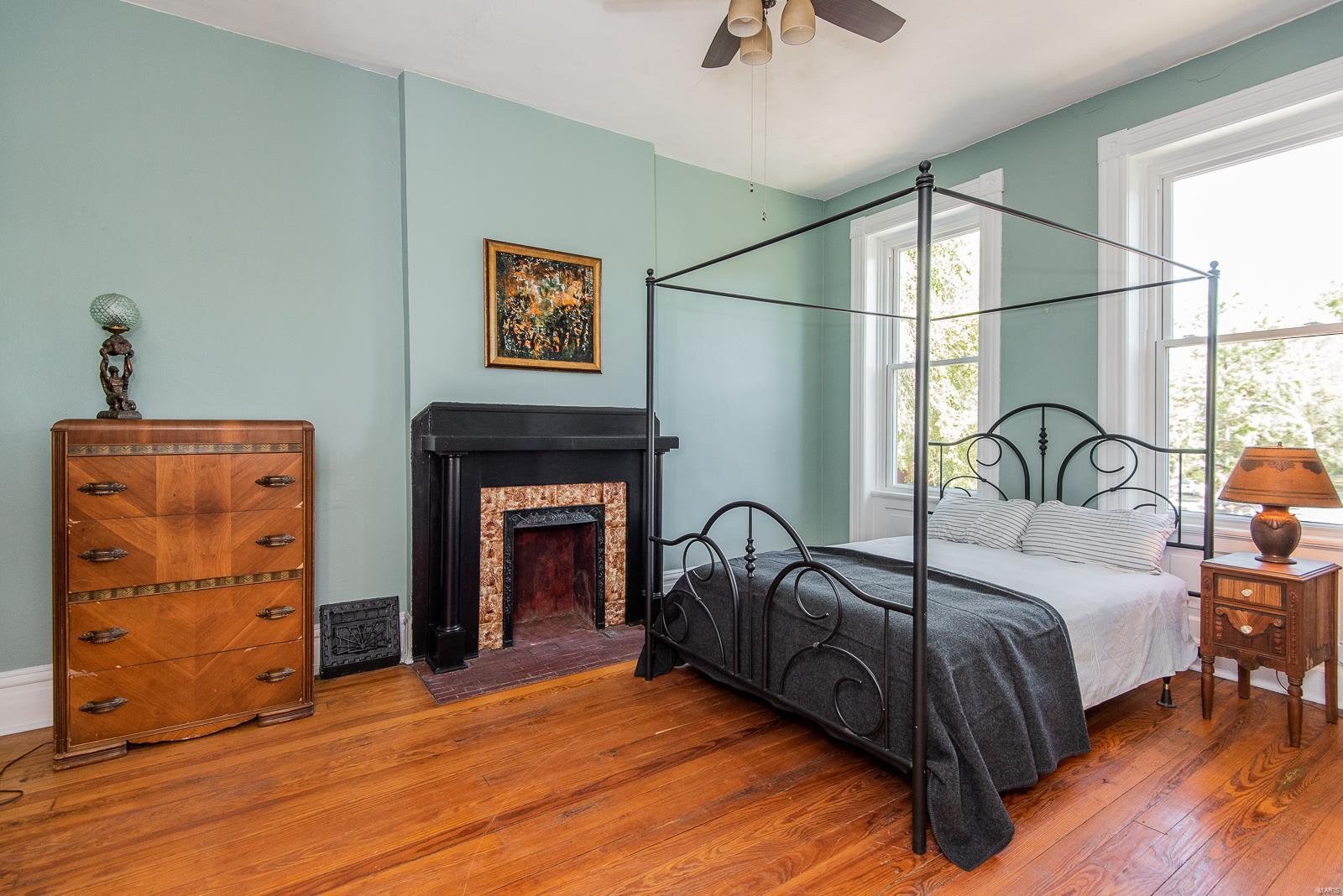 Scullins John - Residential