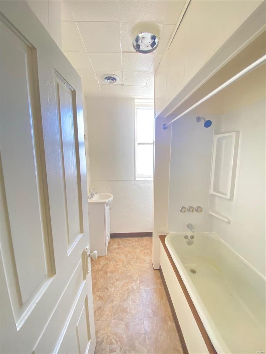 Thomas Add - Residential Income