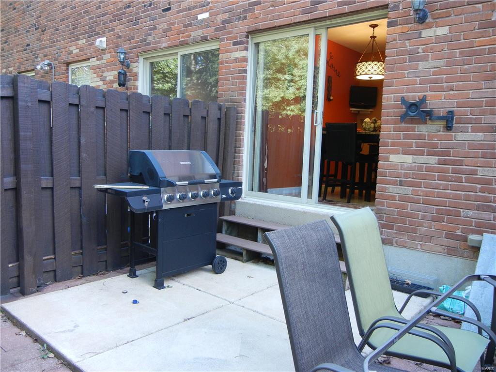 Clarkson Twnhms - Residential