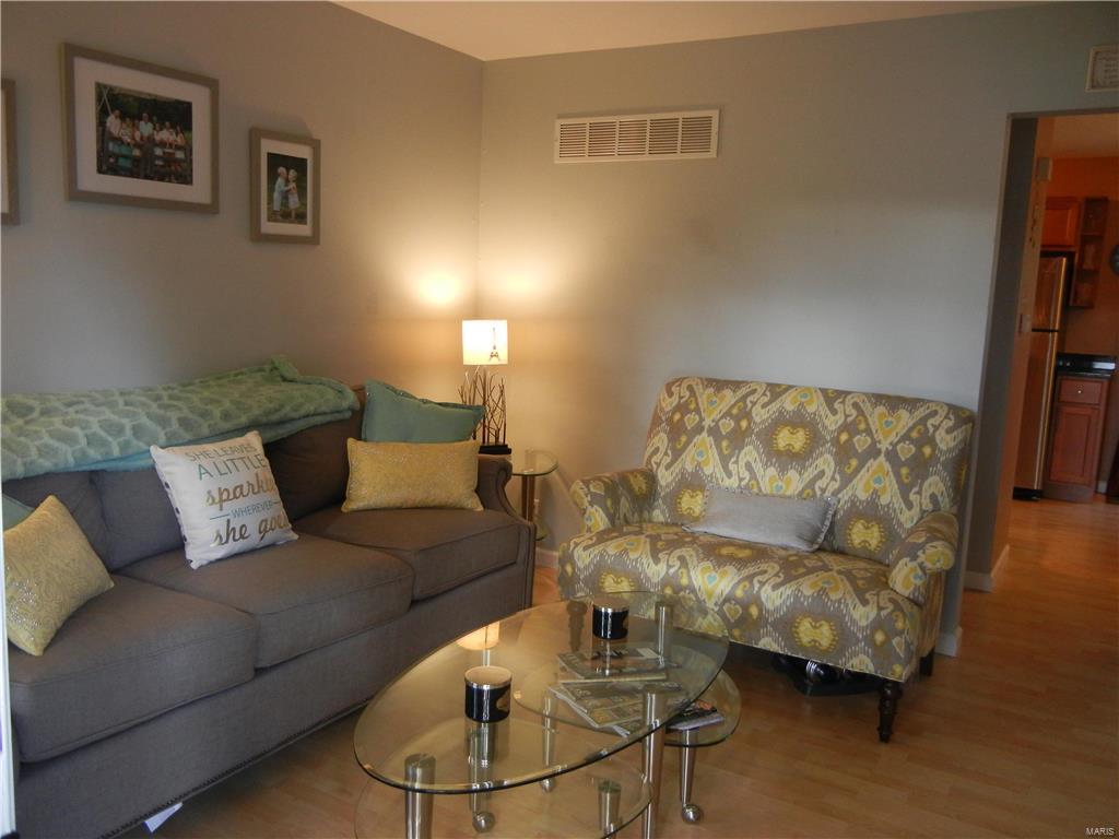 Clarkson Twnhms - Residential