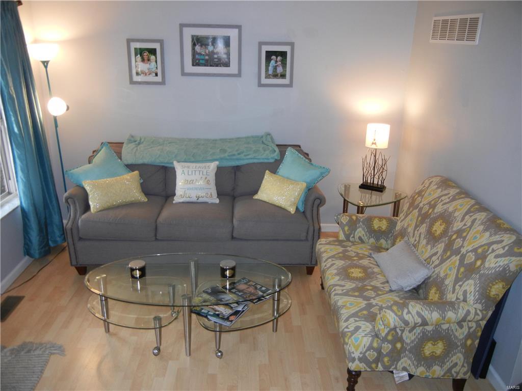 Clarkson Twnhms - Residential