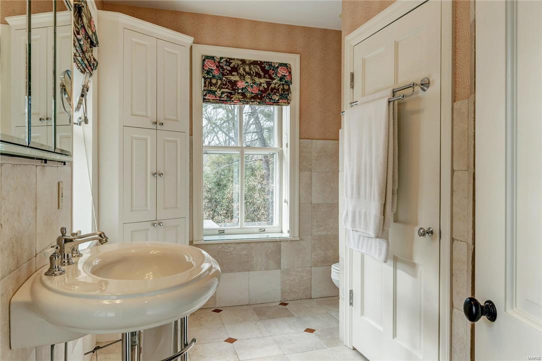 Von Schrader Estate - Residential