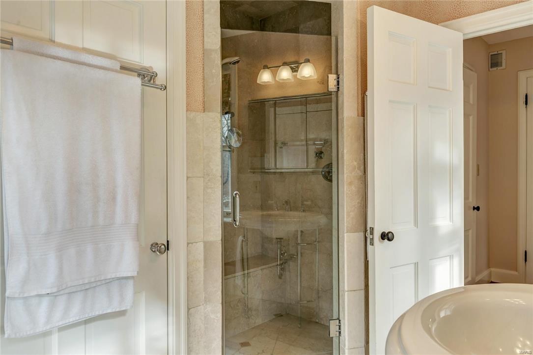 Von Schrader Estate - Residential