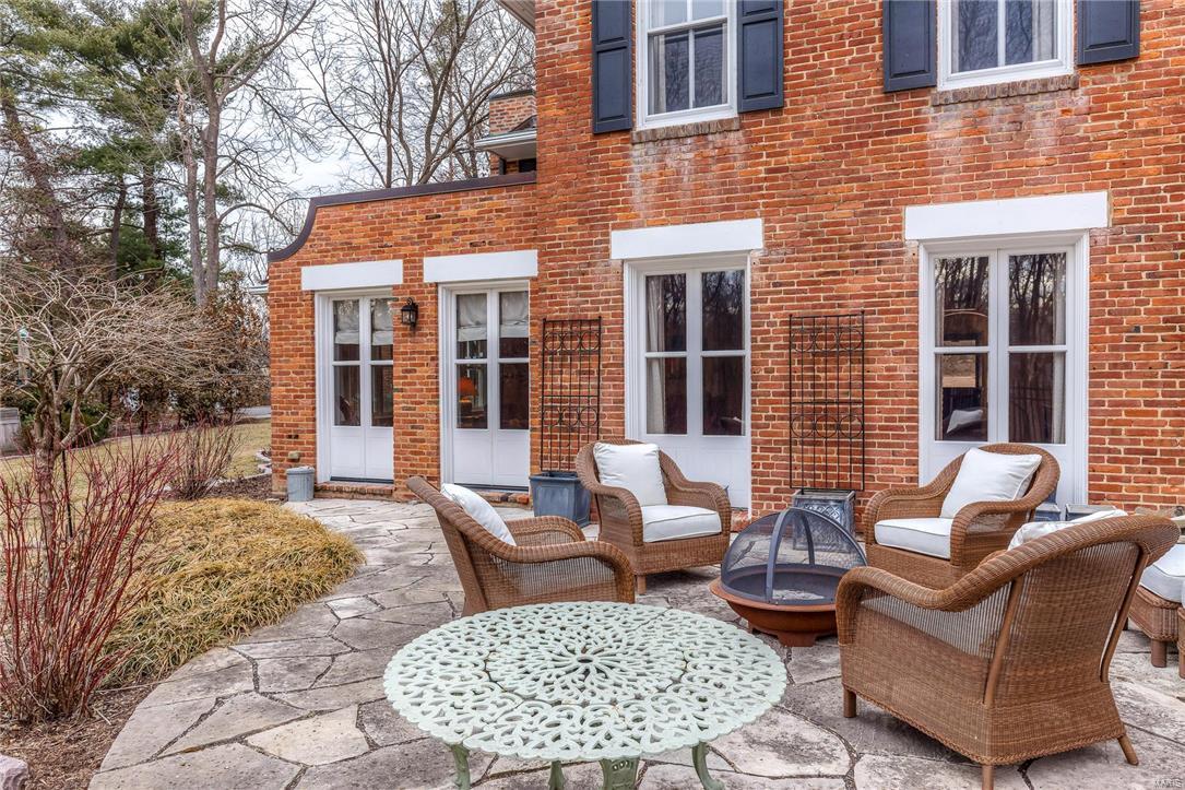 Von Schrader Estate - Residential