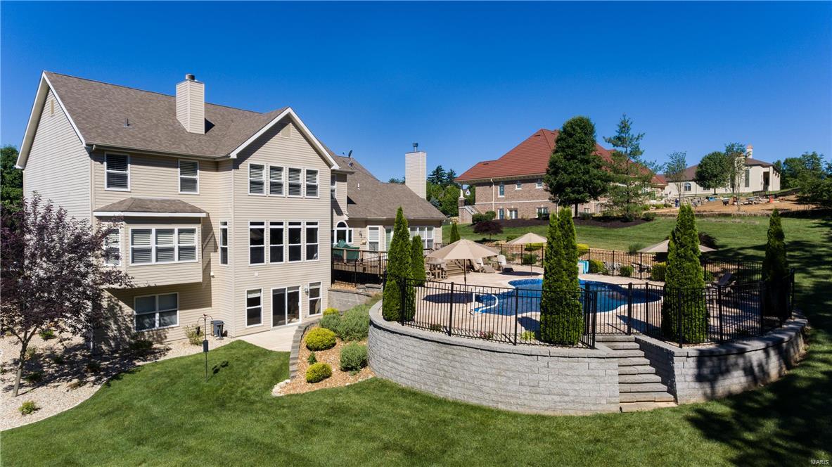 Anton Place - Residential