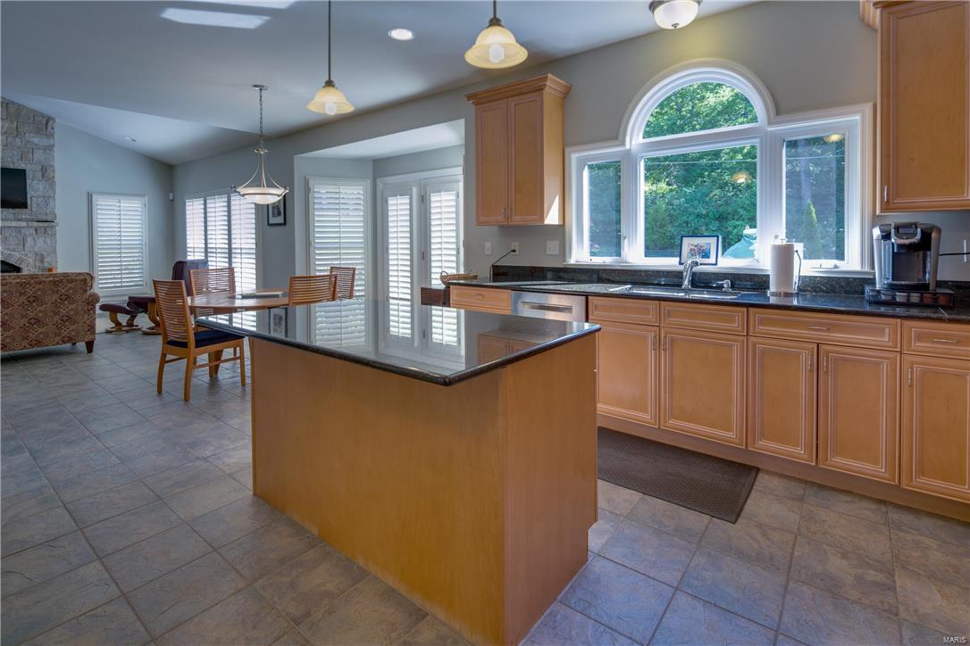 Anton Place - Residential